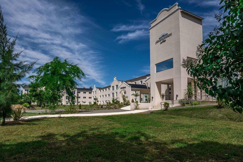 Howard Johnson By Wyndham La Plata