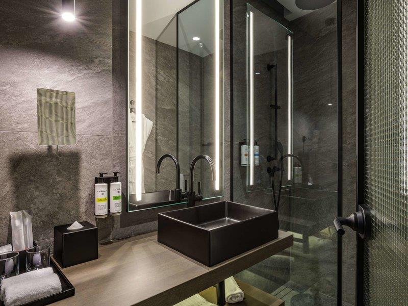 Pullman Tbilisi Axis Towers