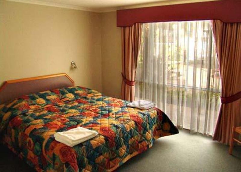 Mandurah Motel and Apartments