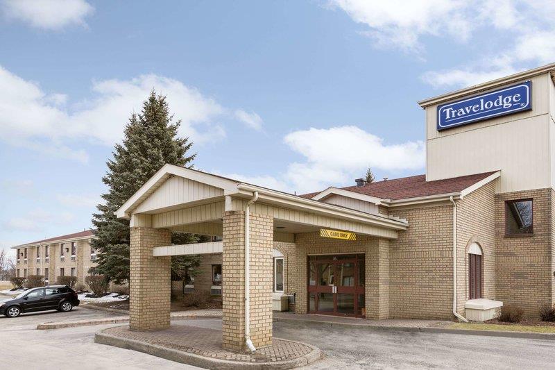 Brockville Inn & Suites