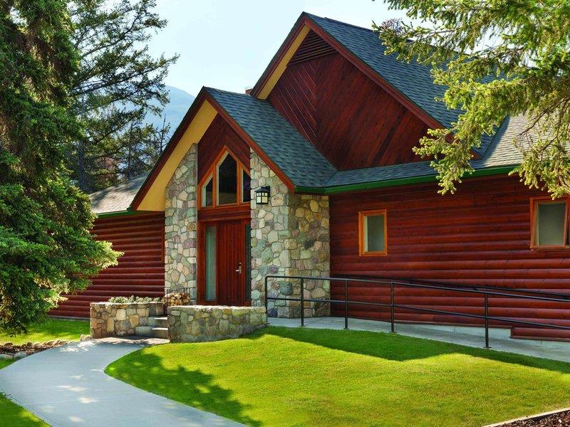 Fairmont Jasper Park Lodge