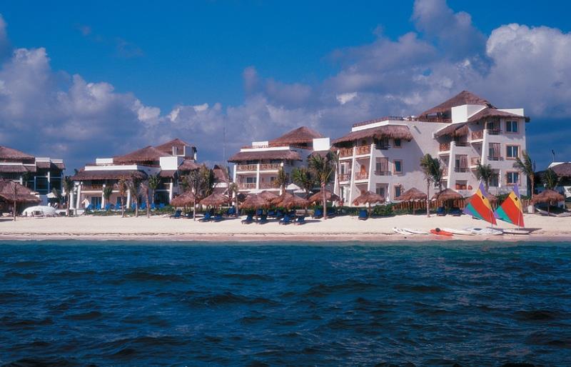 Desire Riviera Maya Pearl Resort