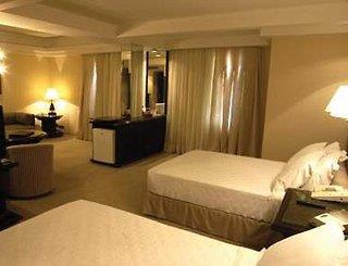 Bourbon Curitiba Hotel & Suites