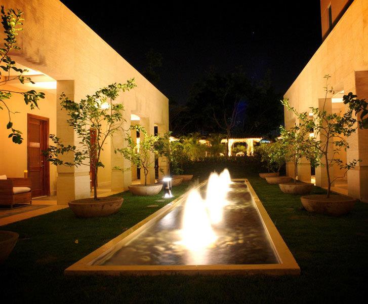 Real Intercontinental At Multiplaza Mall