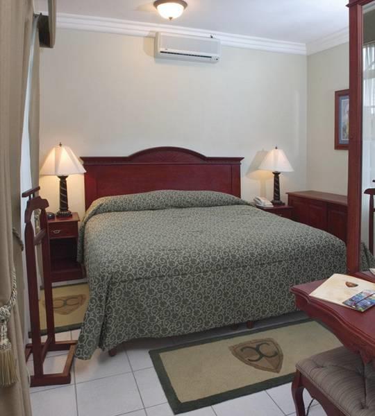 Casa Conde Hotel & Suites