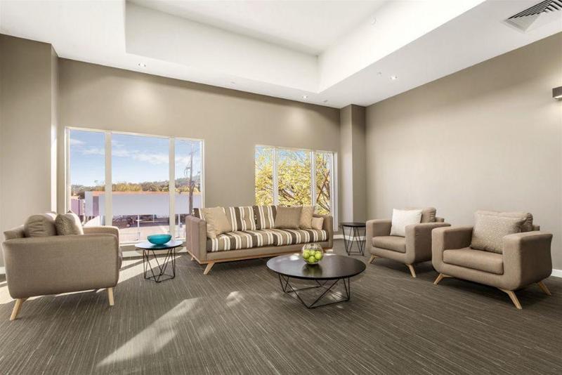 Quest Albury On Townsend Apartment