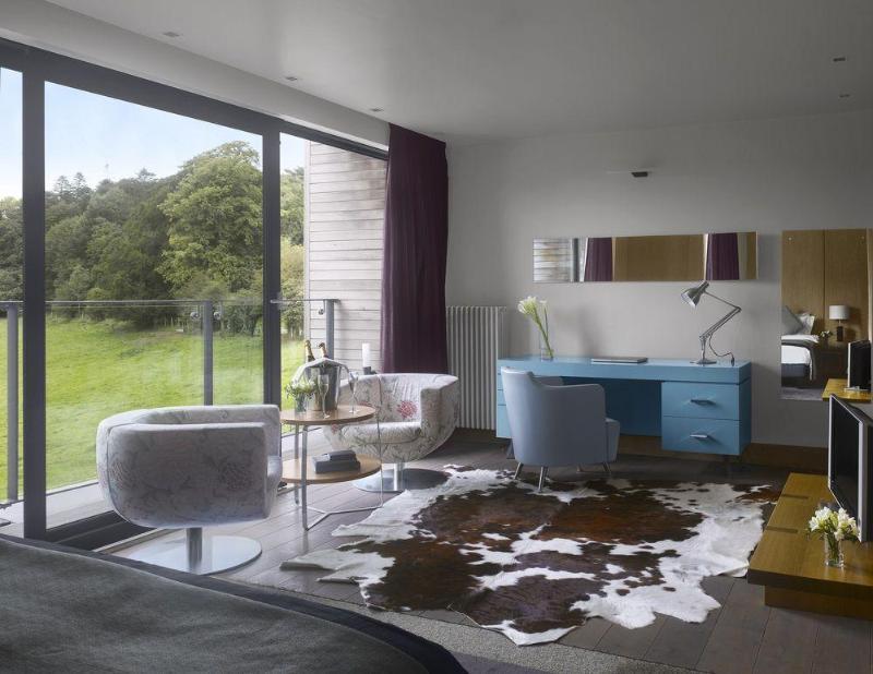 Farnham Estate Hotel