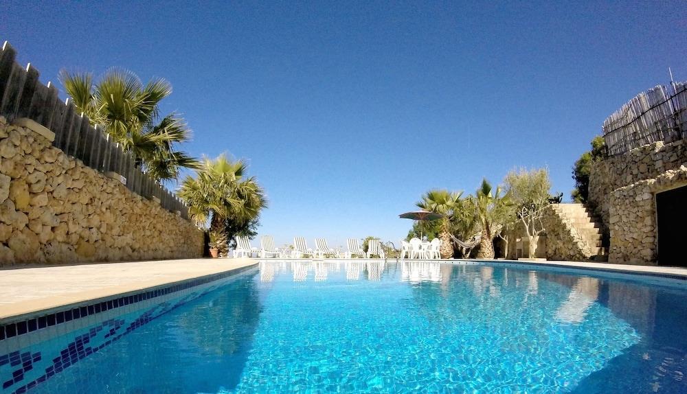 Ellie Boo Bed & Breakfast