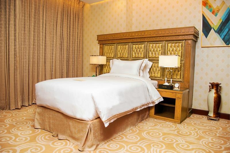 Royal Swiss Lahore Airport Hotel