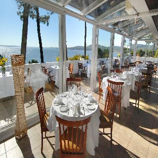 Del Lago Golf & Art Resort