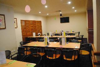 Horse And Jockey Hotel Motel