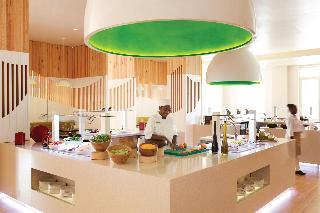 Hyatt Ziva Rose Hall