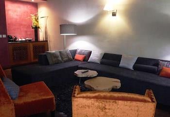 The Royal Senchi Resort/Hotel