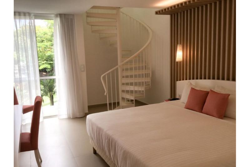 La Creole Beach Hotel & Spa