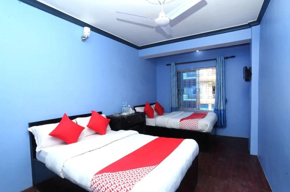 Hotel Rupa Begnas Lake Inn