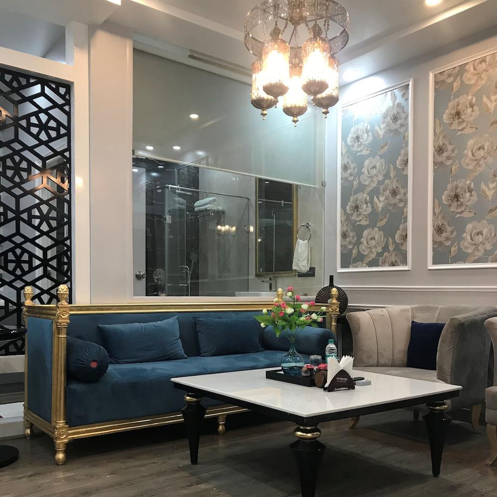 Minakshi International