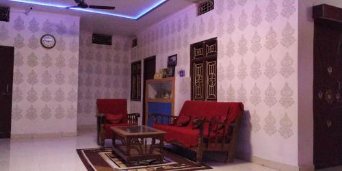 Mohit Paying Guest House