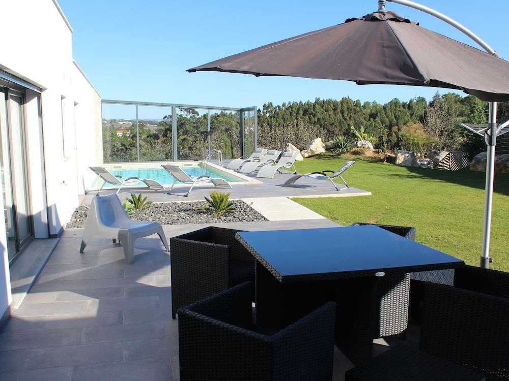 Comfortable Villa With Private Pool, Garden And Beautiful View, Near The Coast