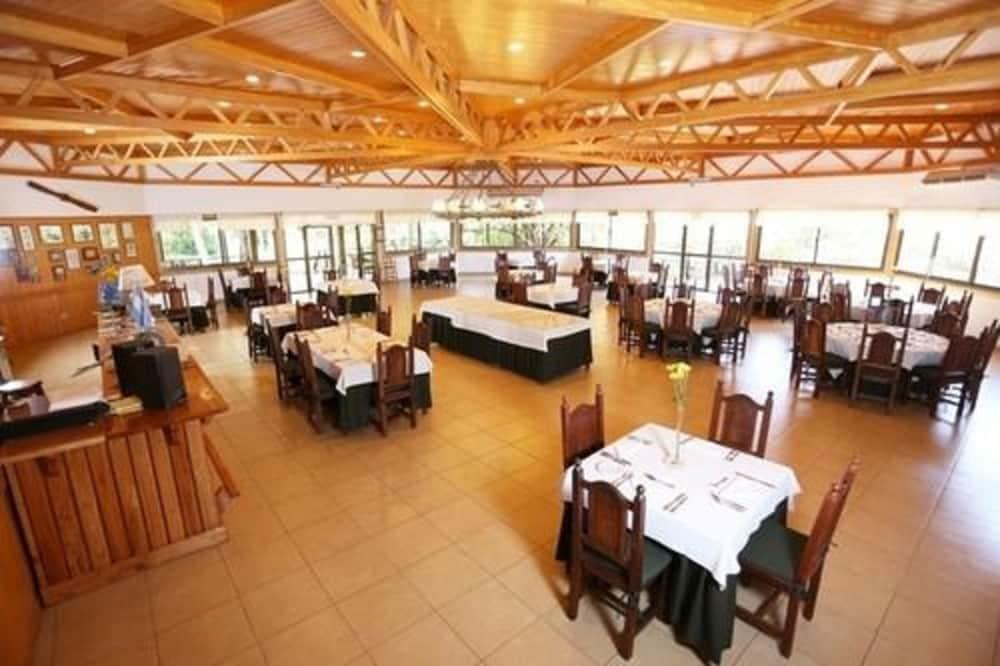 Hotel Cabanas Del Parque