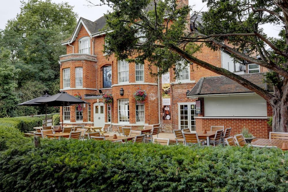 Best Western Plus Reading Moat House