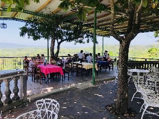 Hotel Y Restaurante El Tejado