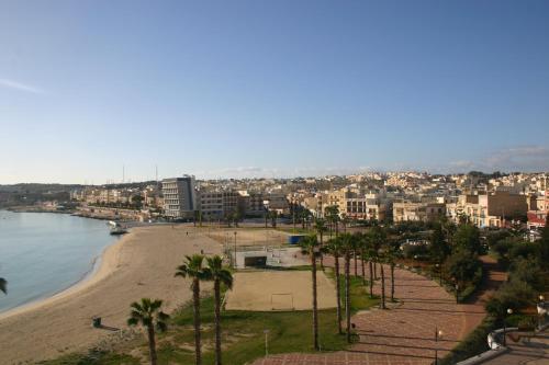 Pretty Bay Apartments