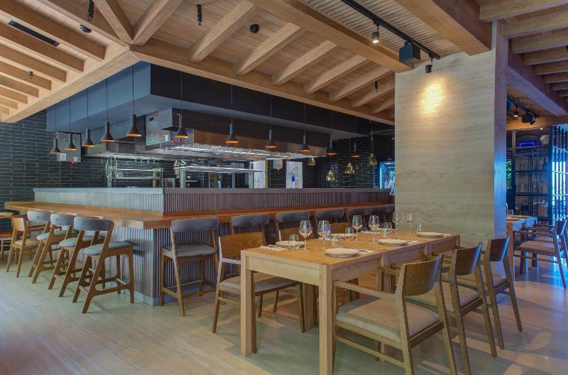 Land's End Boutique Hotel