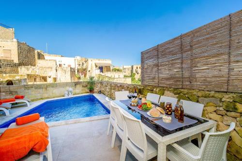 The Valley Holiday Home