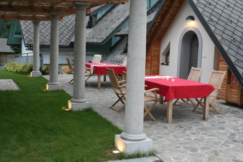 Apartments Cvetje V Jeseni