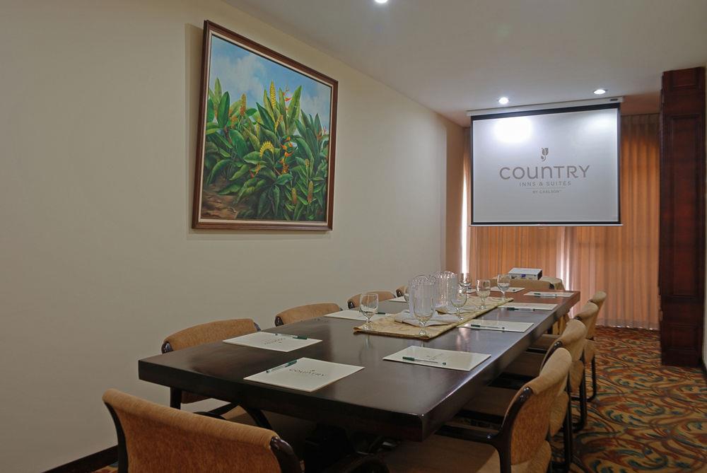 Country Inn & Suites By Radisson, San Jose Aeropue