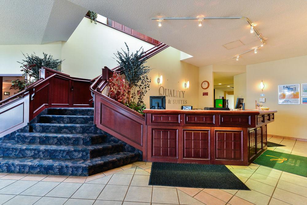 Ramada By Wyndham Nisku