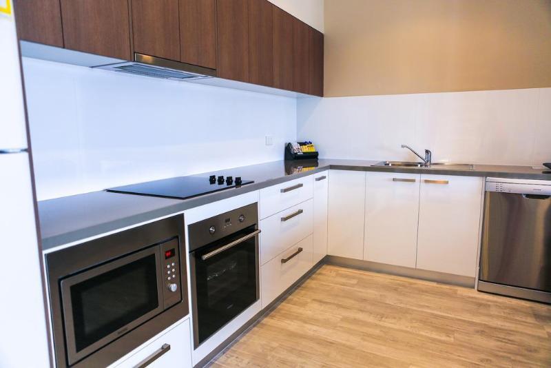 Marina Hotel And Apartments