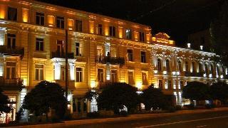 Boombully Rooms & Hostel