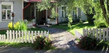 Mainhouse Of Paavola Farm