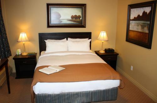 Overlander Mountain Lodge