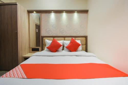 Oyo 67865 Hotel Eden Park