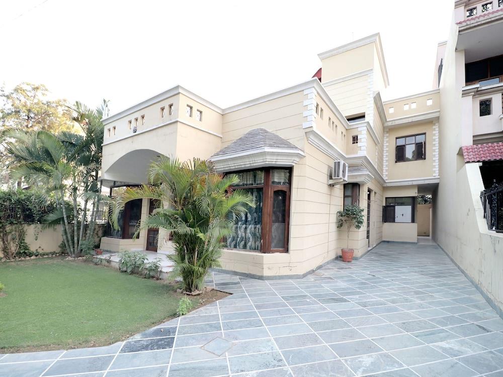 Oyo 15728 The Shradha Guest House