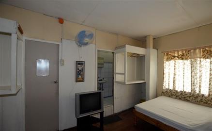 Masamayor's Beach House And Resort