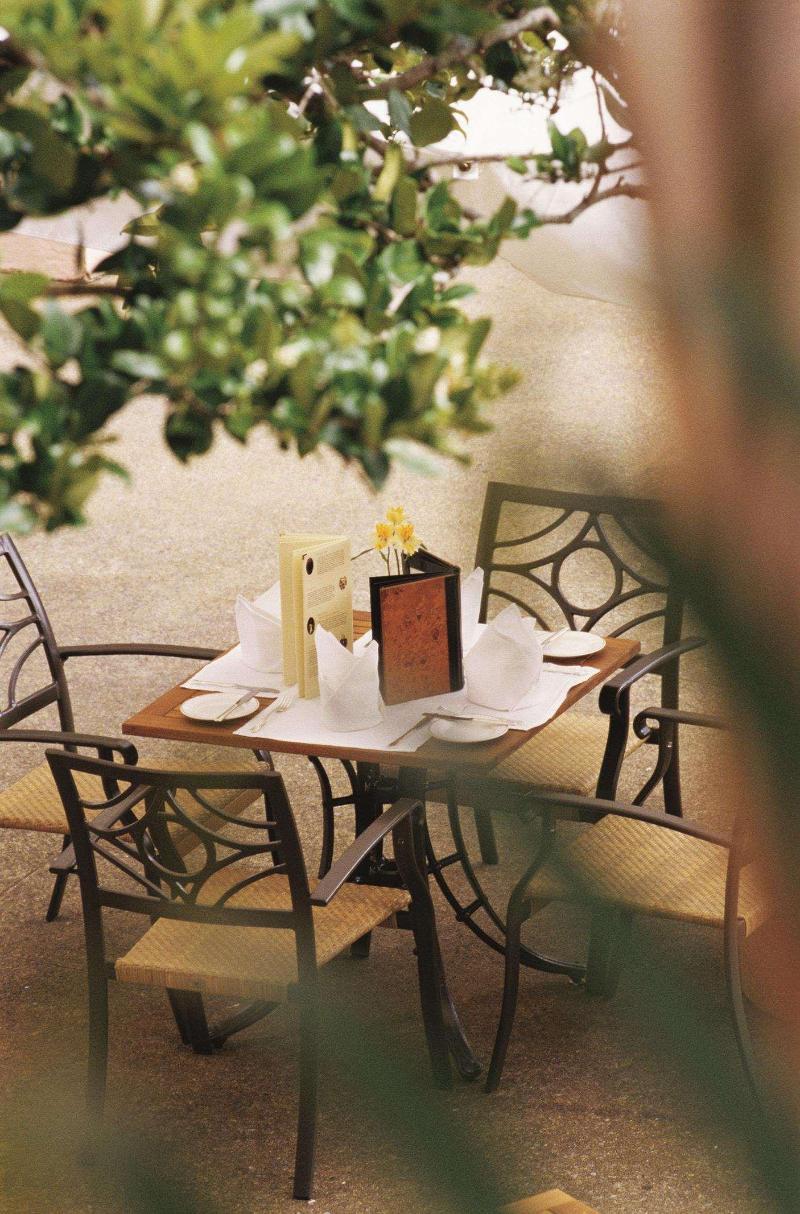 Hamilton Princess - Fairmont Gold Experience