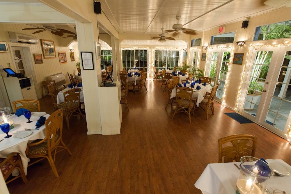 Hope Town Harbour Lodge, An Ascend Hotel Collection Hope Town