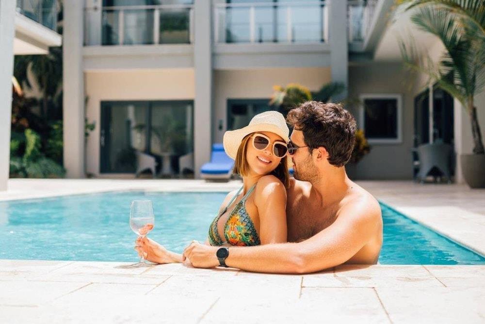 Arrival In October: 20% Discount! At Waykiri Luxury Condos, Unit A-09