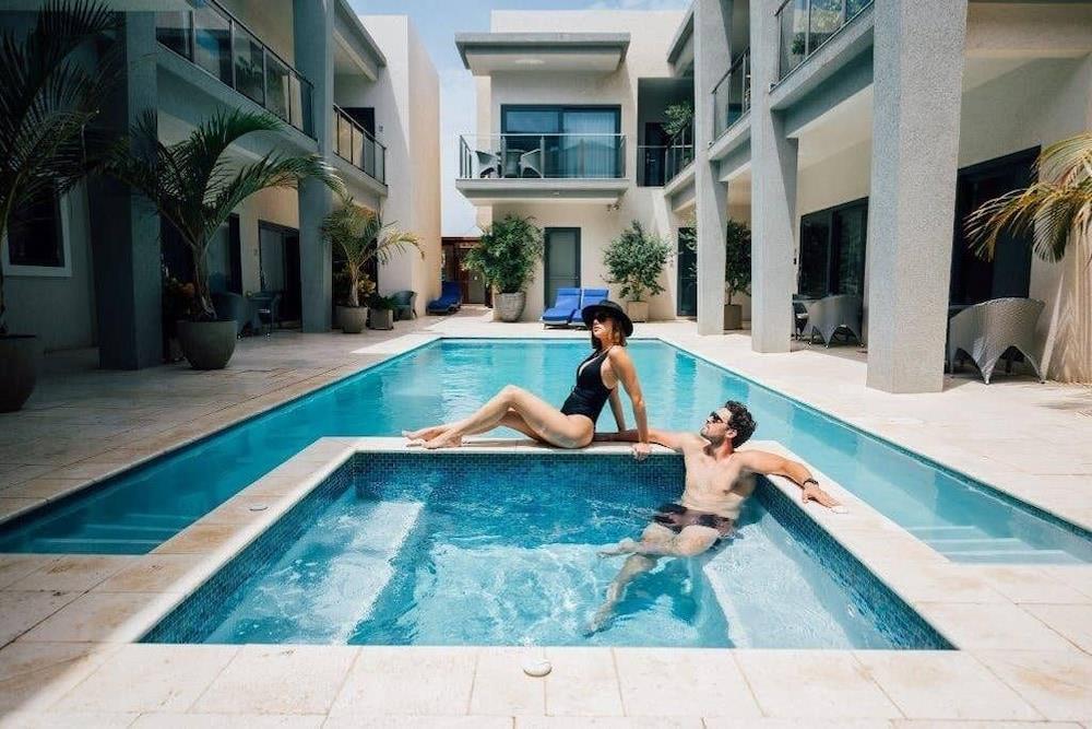 Arrival In October: 20% Discount! At Waykiri Luxury Condos, Unit A-02