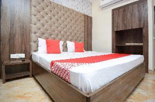 Oyo 28335 Hotel Classic