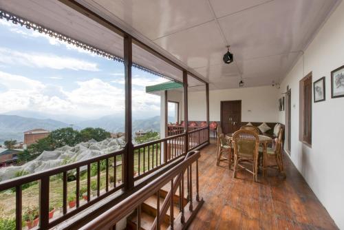 Bara Bungalow Thanedar Estate