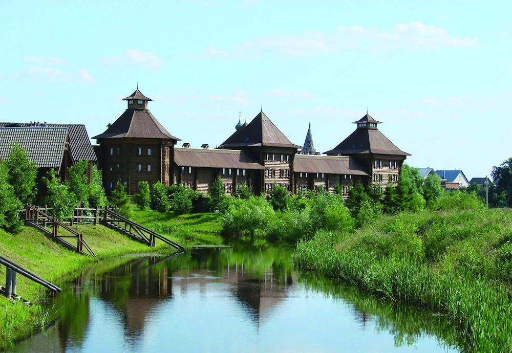 Azimut Hotel Suzdal