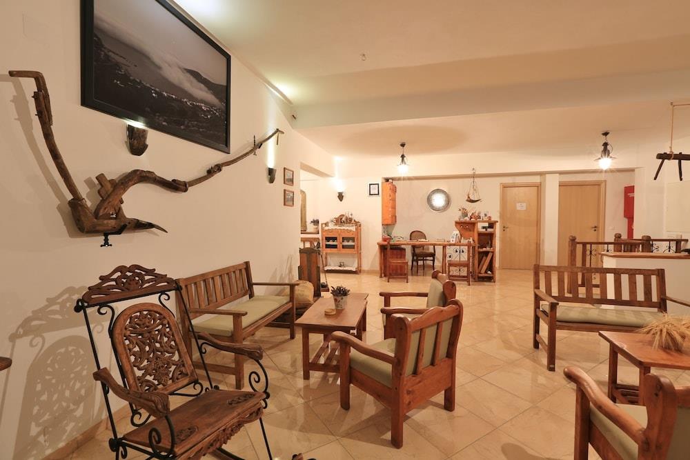 Hideaway At Foxhollow