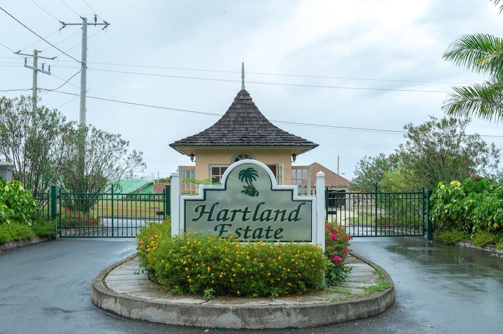 Hartland Vacation Homes