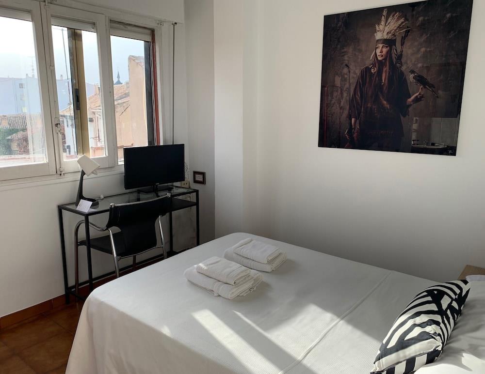 Restaurante Y Hotel Puerta De Aranda