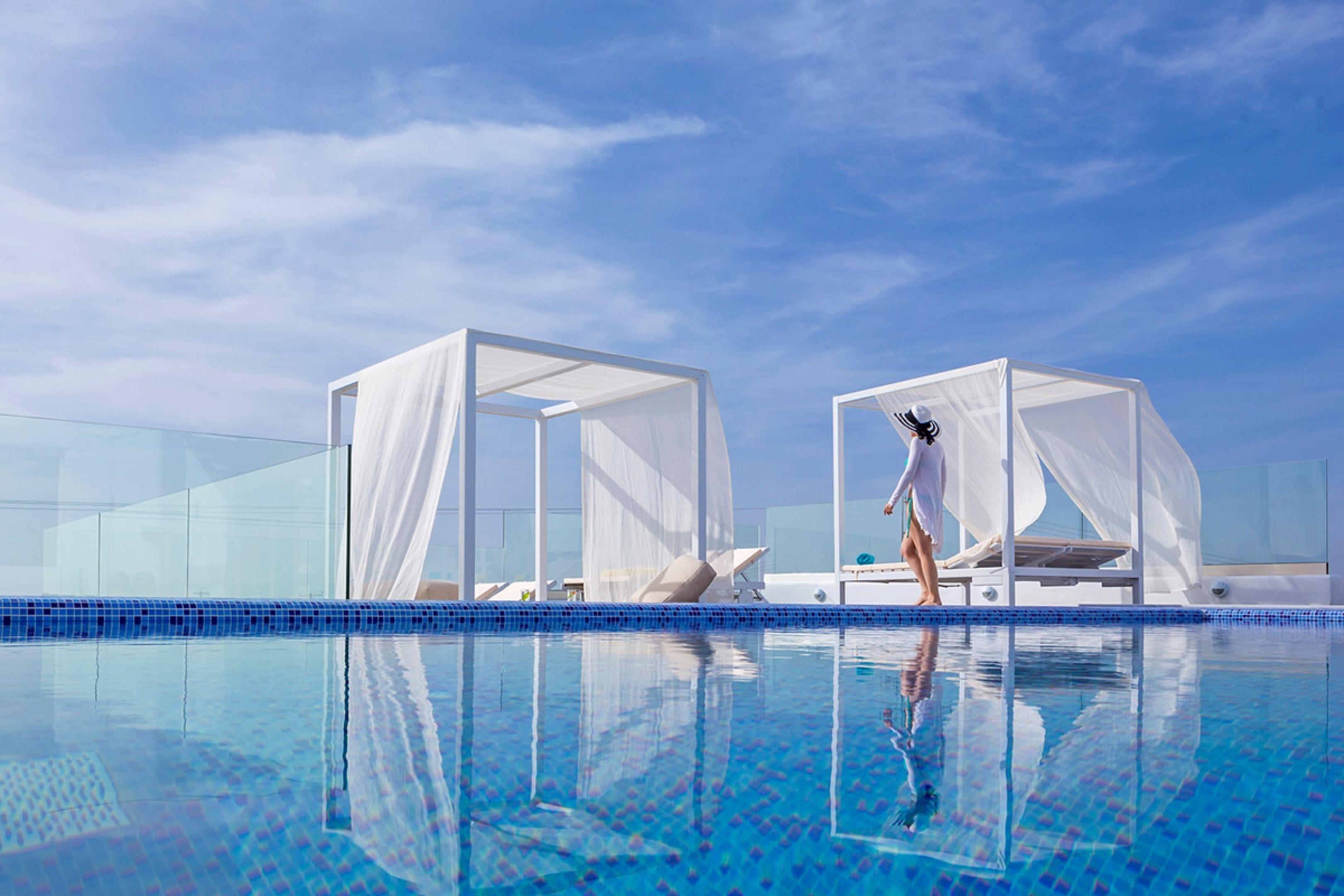 Luxury Water views & Beach 100m The Beach Nest