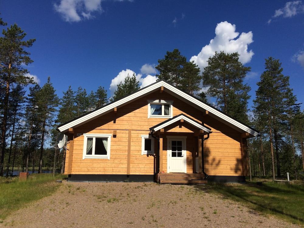 Vääräjärven Villa